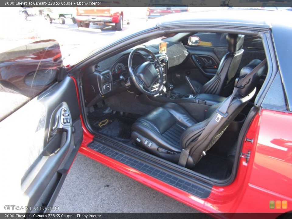 Ebony Interior Photo for the 2000 Chevrolet Camaro Z28 SS Coupe #58729971