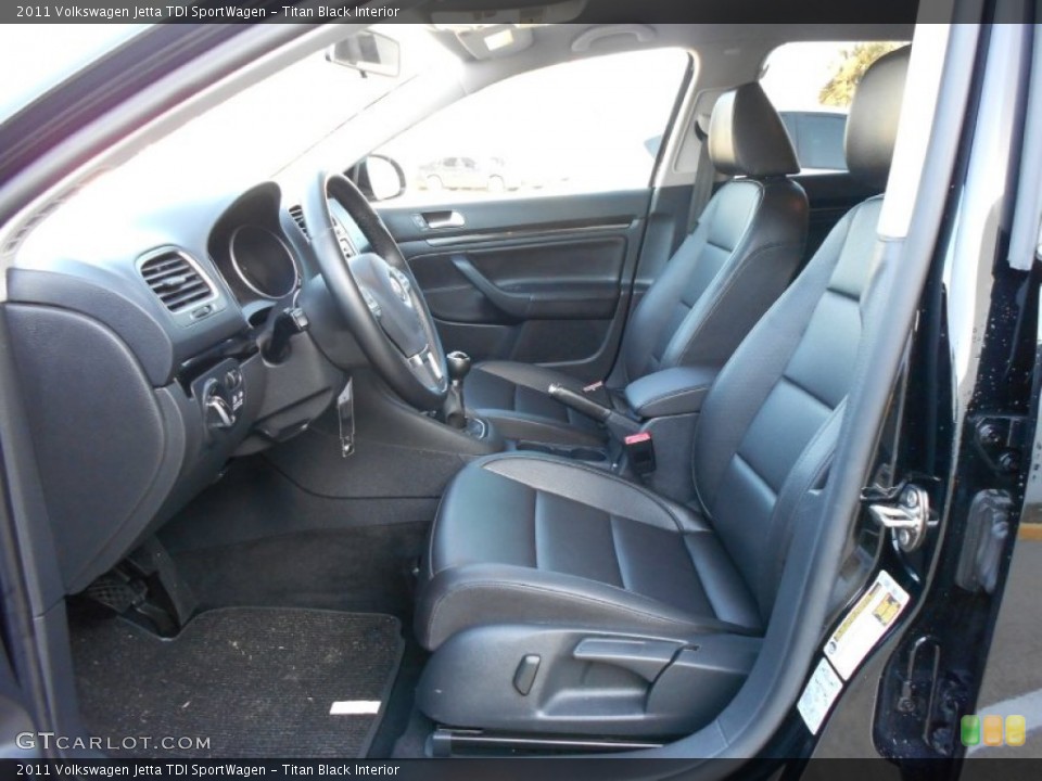 Titan Black Interior Photo for the 2011 Volkswagen Jetta TDI SportWagen #58737134