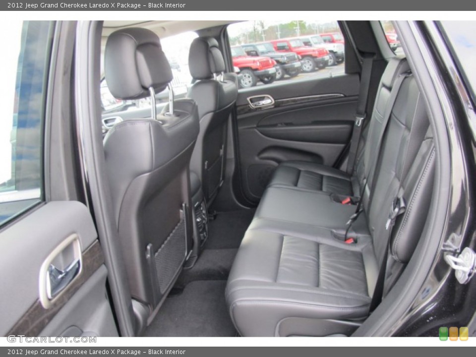 Black Interior Photo for the 2012 Jeep Grand Cherokee Laredo X Package #58738353