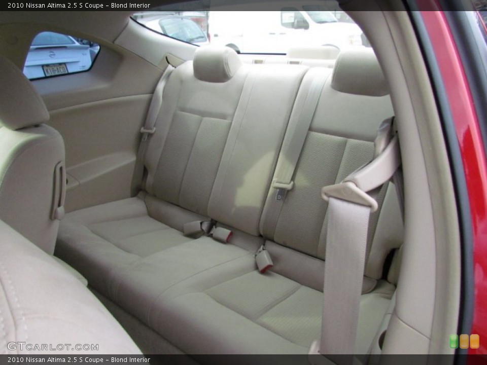 Blond Interior Photo for the 2010 Nissan Altima 2.5 S Coupe #58743158