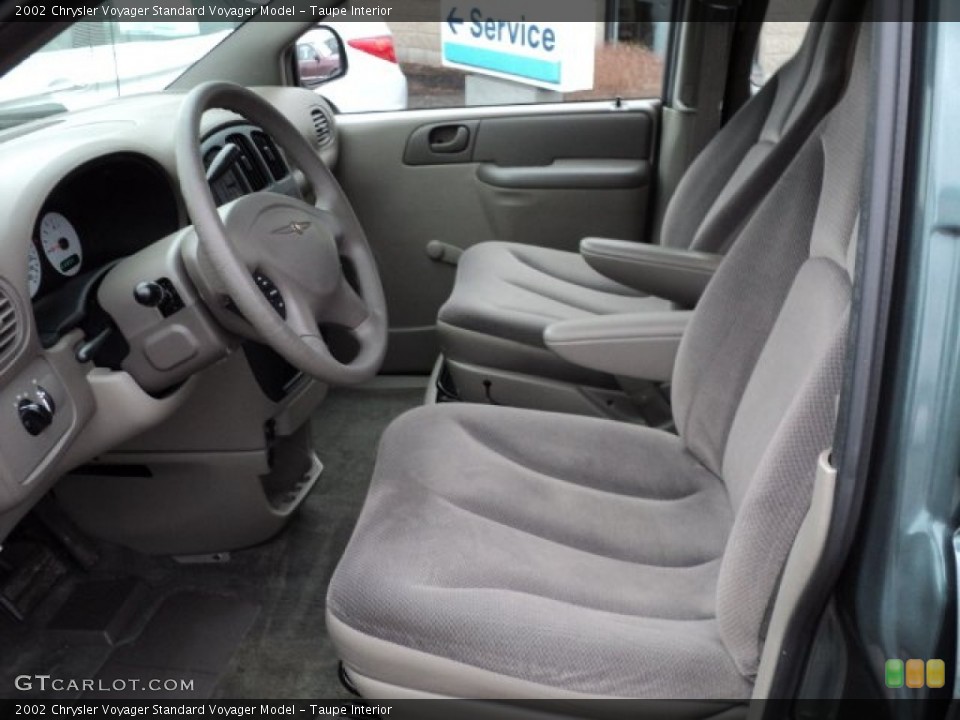 Taupe Interior Photo for the 2002 Chrysler Voyager  #58748679