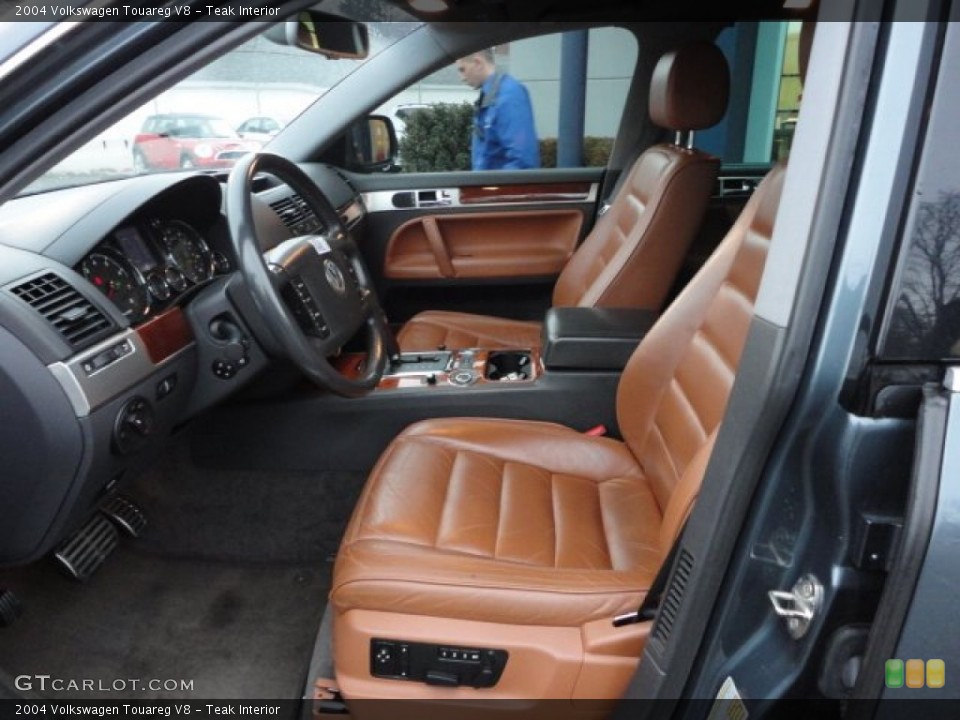 Teak Interior Photo for the 2004 Volkswagen Touareg V8 #58751397