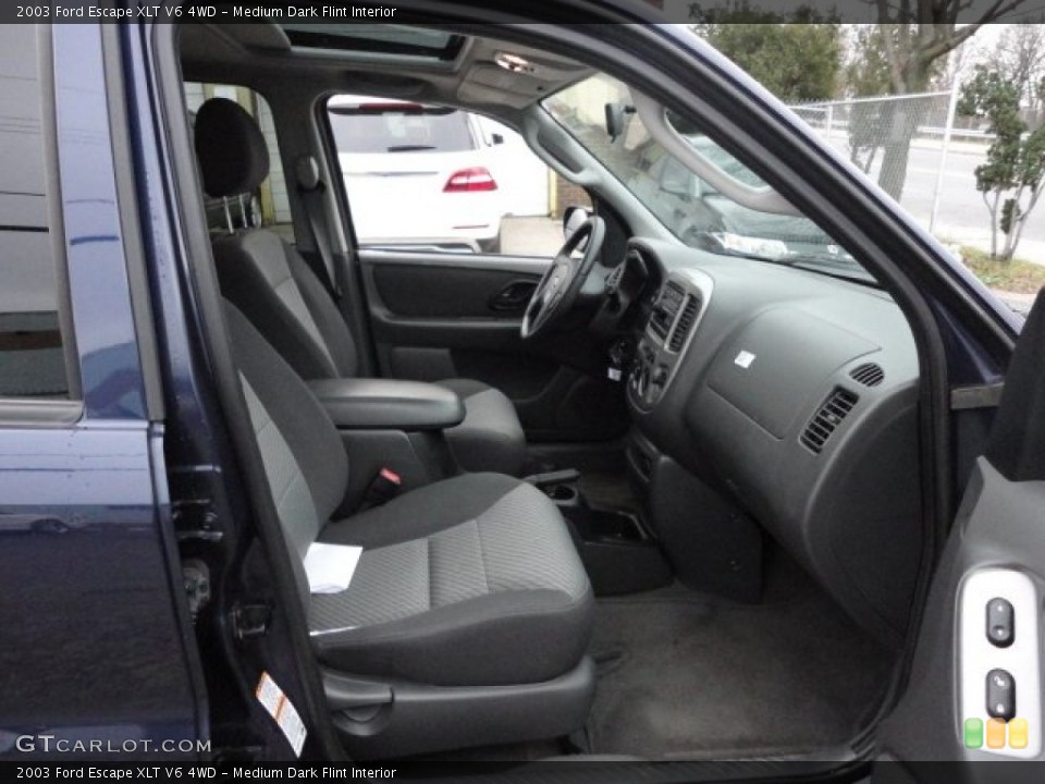 Medium Dark Flint Interior Photo for the 2003 Ford Escape XLT V6 4WD #58751475