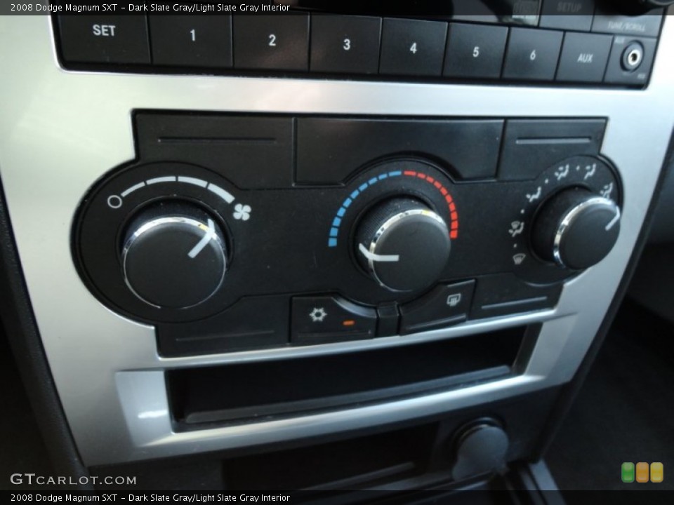 Dark Slate Gray/Light Slate Gray Interior Controls for the 2008 Dodge Magnum SXT #58755966