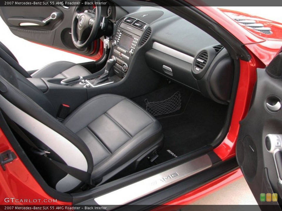 Black Interior Photo for the 2007 Mercedes-Benz SLK 55 AMG Roadster #58758984