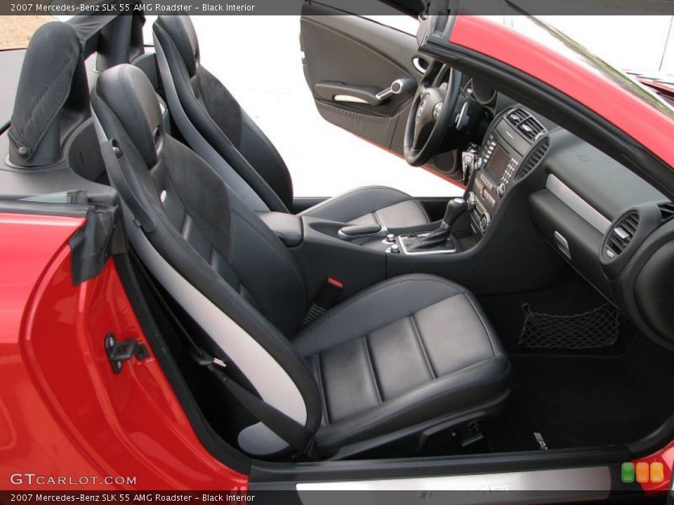 Black Interior Photo for the 2007 Mercedes-Benz SLK 55 AMG Roadster #58758993