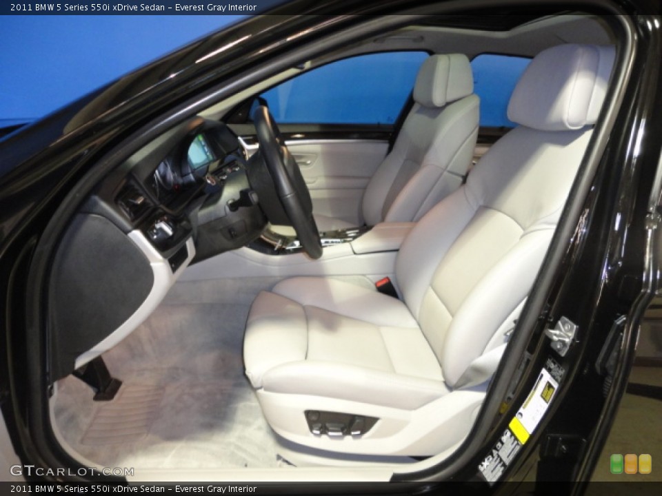 Everest Gray Interior Photo for the 2011 BMW 5 Series 550i xDrive Sedan #58761963