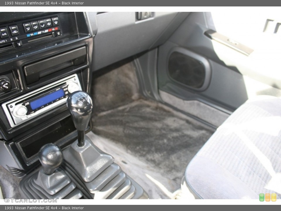 Black Interior Transmission for the 1993 Nissan Pathfinder SE 4x4 #58770714