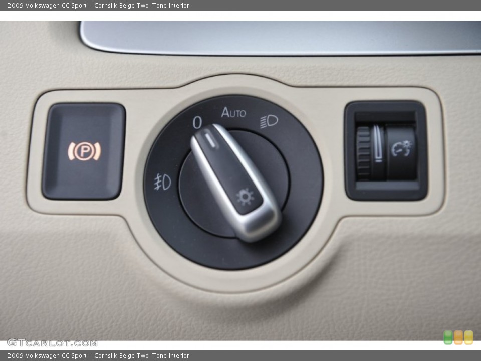 Cornsilk Beige Two-Tone Interior Controls for the 2009 Volkswagen CC Sport #58784734