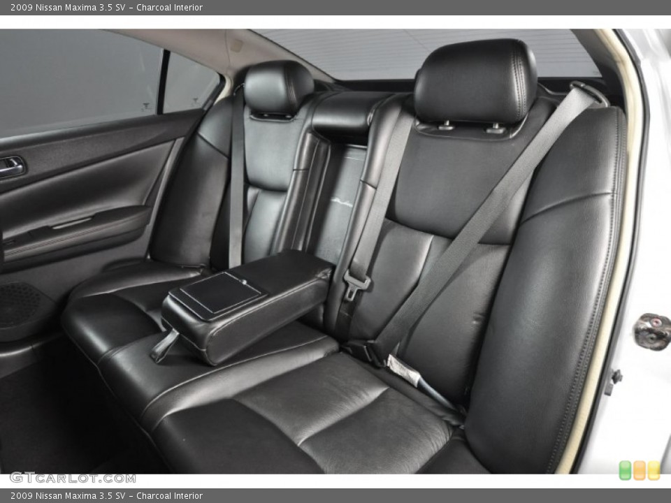Charcoal Interior Photo for the 2009 Nissan Maxima 3.5 SV #58806234