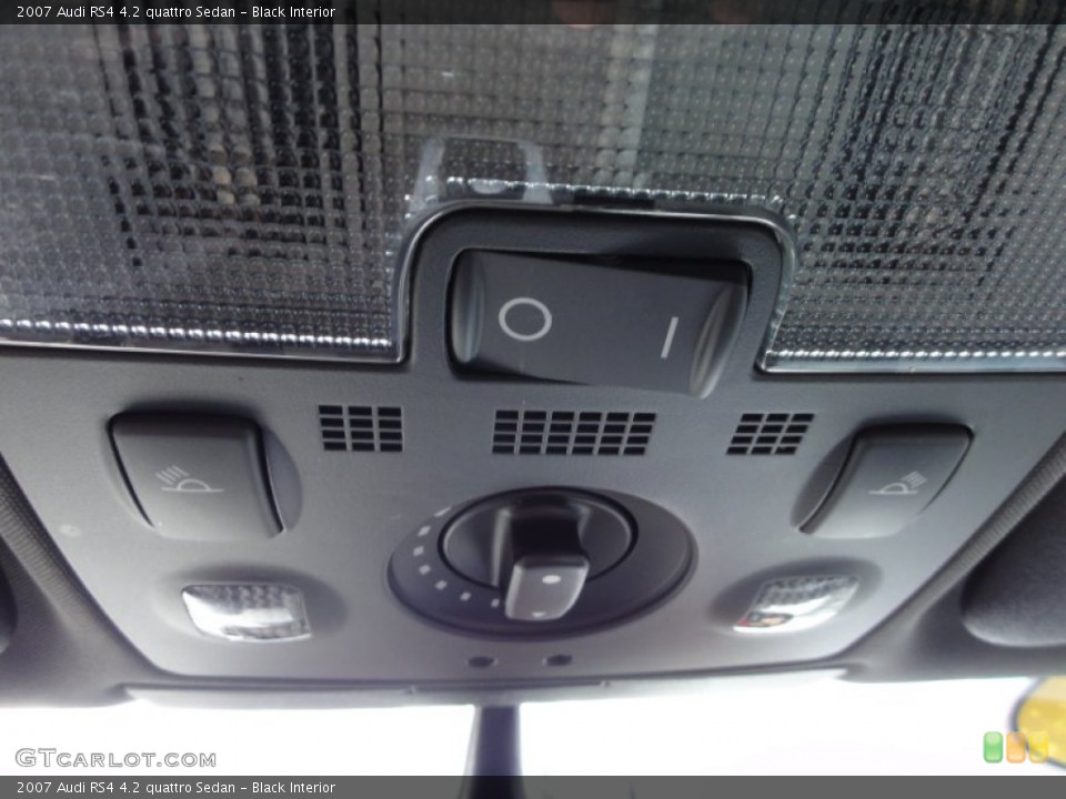 Black Interior Controls for the 2007 Audi RS4 4.2 quattro Sedan #58820790