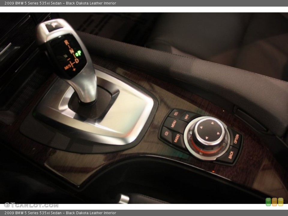 Black Dakota Leather Interior Transmission for the 2009 BMW 5 Series 535xi Sedan #58826107