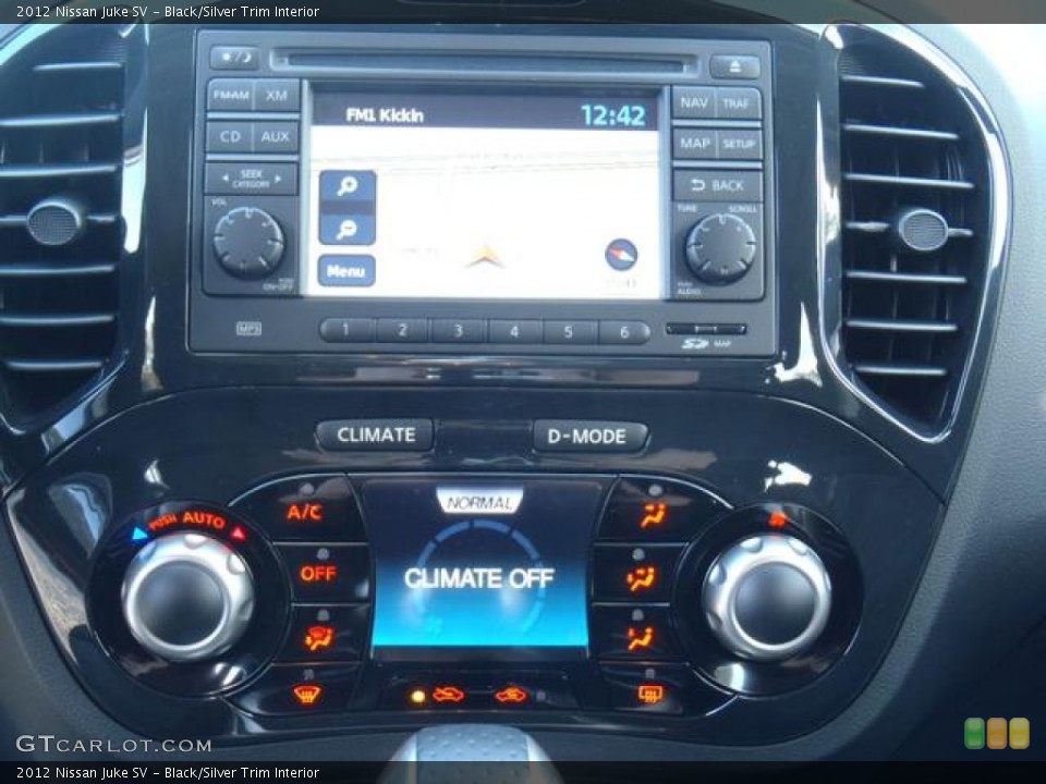 Black/Silver Trim Interior Controls for the 2012 Nissan Juke SV #58836923