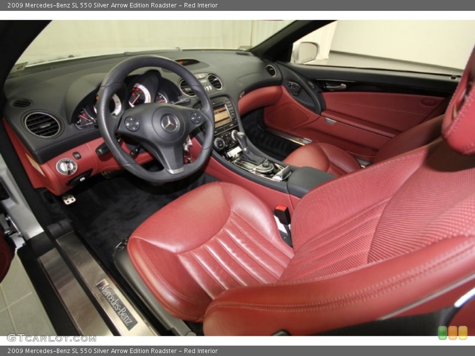 Red Interior Photo for the 2009 Mercedes-Benz SL 550 Silver Arrow Edition Roadster #58839419