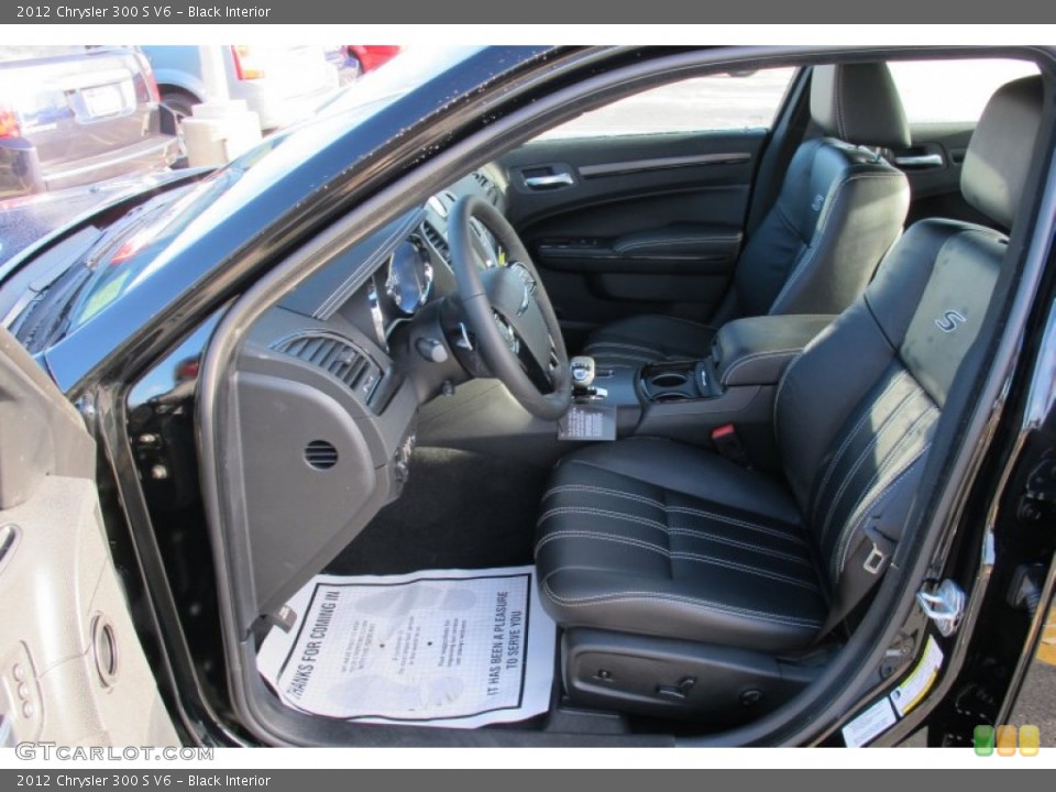 Black Interior Photo for the 2012 Chrysler 300 S V6 #58853359