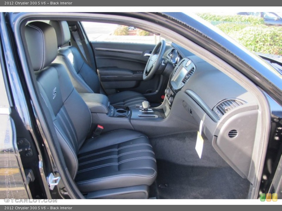 Black Interior Photo for the 2012 Chrysler 300 S V6 #58853387