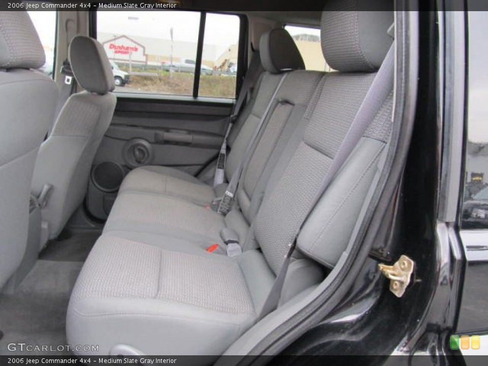 Medium Slate Gray Interior Photo for the 2006 Jeep Commander 4x4 #58860483