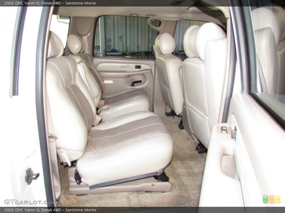 Sandstone Interior Photo for the 2002 GMC Yukon XL Denali AWD #58865056