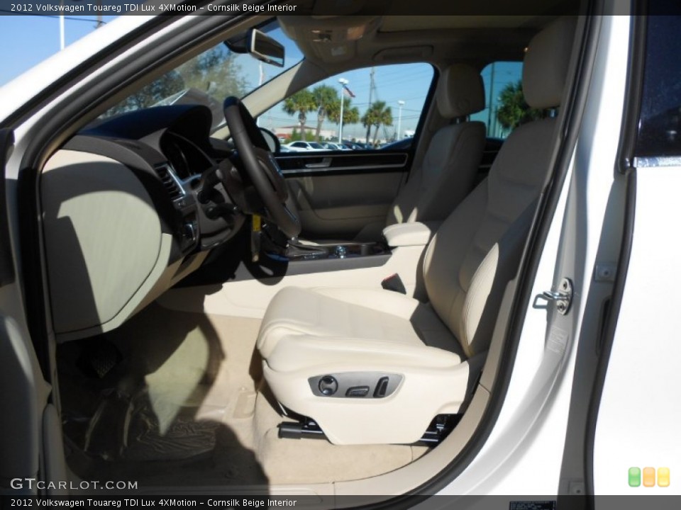 Cornsilk Beige Interior Photo for the 2012 Volkswagen Touareg TDI Lux 4XMotion #58876131