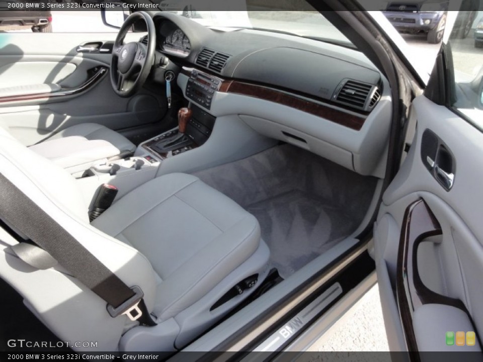 Grey Interior Dashboard for the 2000 BMW 3 Series 323i Convertible #58888563