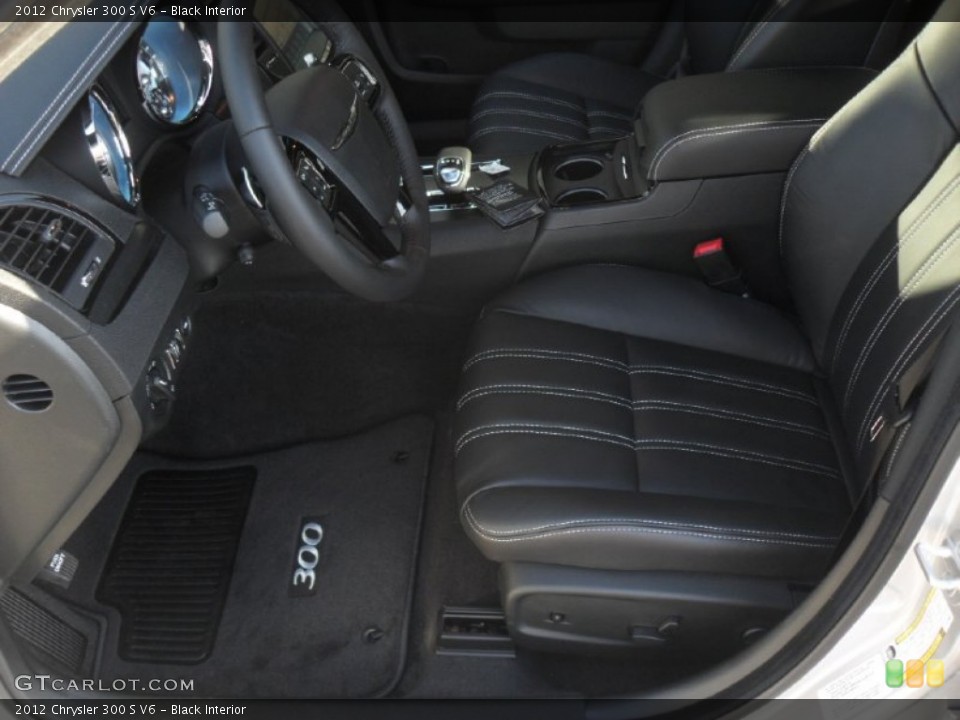 Black Interior Photo for the 2012 Chrysler 300 S V6 #58912637