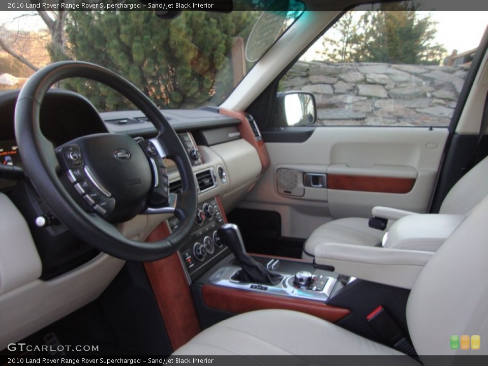 Sand/Jet Black Interior Photo for the 2010 Land Rover Range Rover Supercharged #58919639