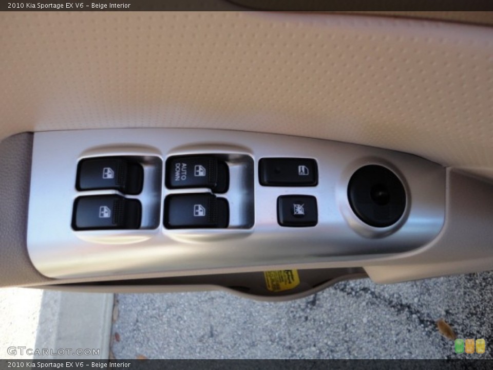 Beige Interior Controls for the 2010 Kia Sportage EX V6 #58926365