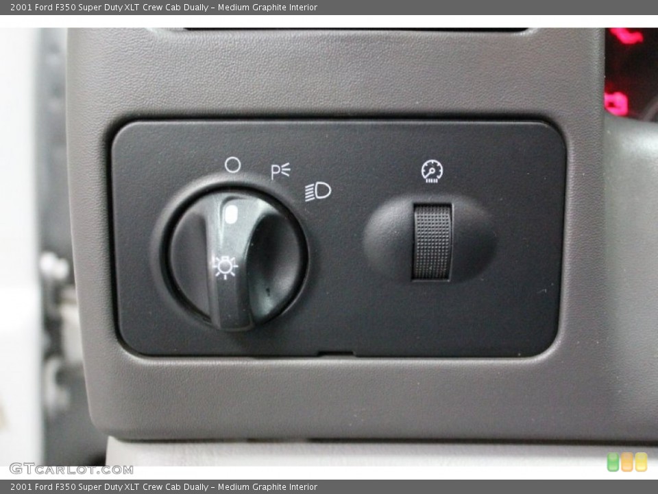 Medium Graphite Interior Controls for the 2001 Ford F350 Super Duty XLT Crew Cab Dually #58971712