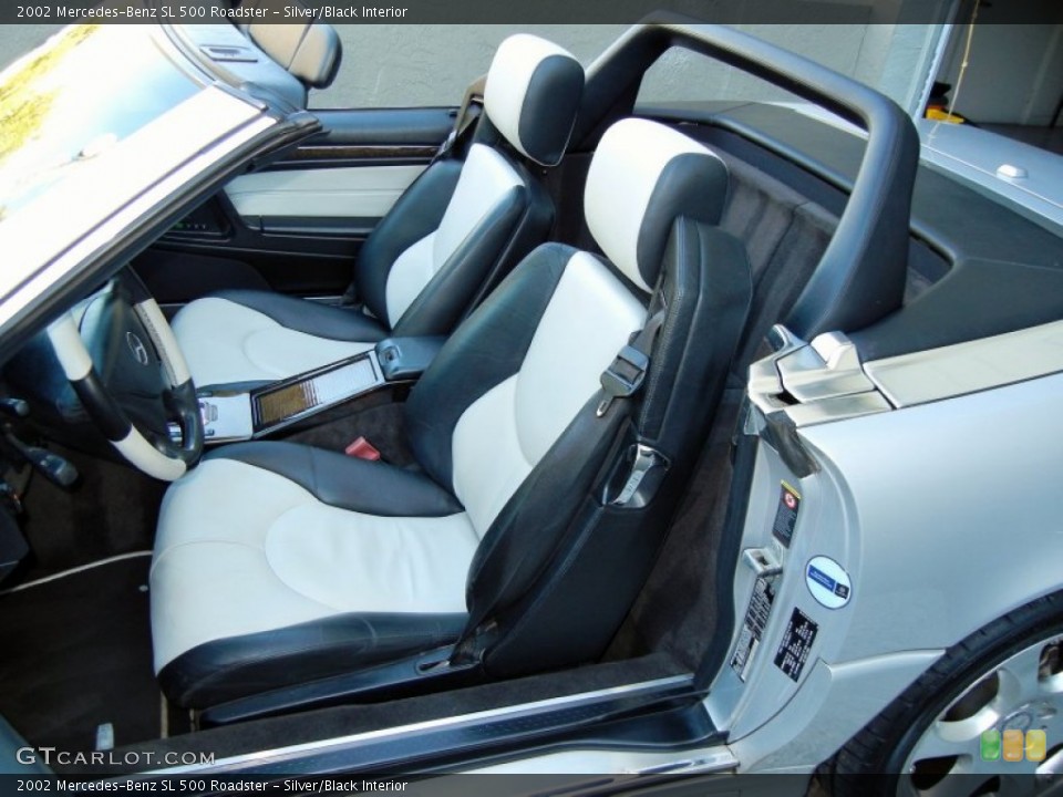 Silver/Black Interior Photo for the 2002 Mercedes-Benz SL 500 Roadster #58972738