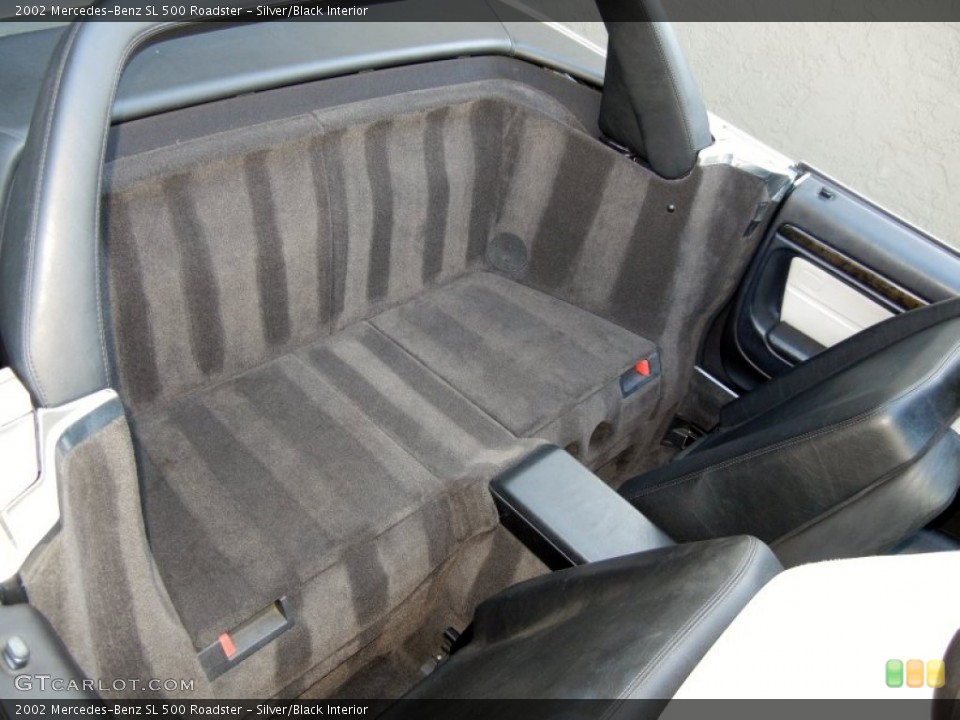 Silver/Black Interior Photo for the 2002 Mercedes-Benz SL 500 Roadster #58972756
