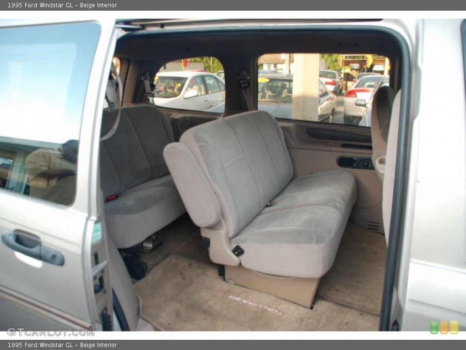 Beige Interior Photo for the 1995 Ford Windstar GL #58974700