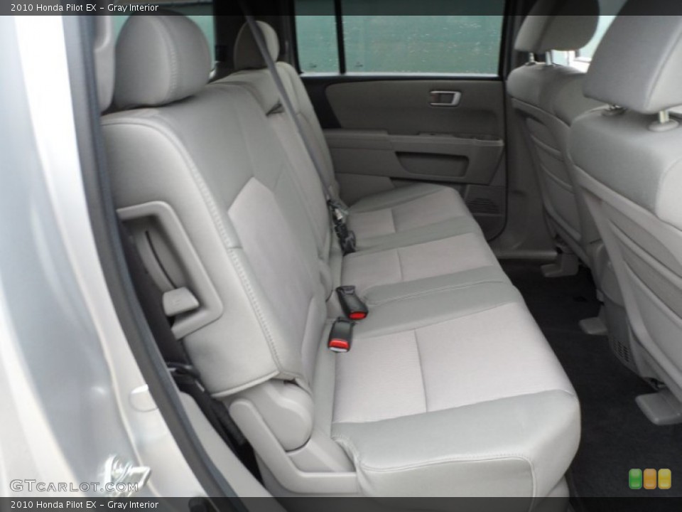 Gray Interior Photo for the 2010 Honda Pilot EX #58982178