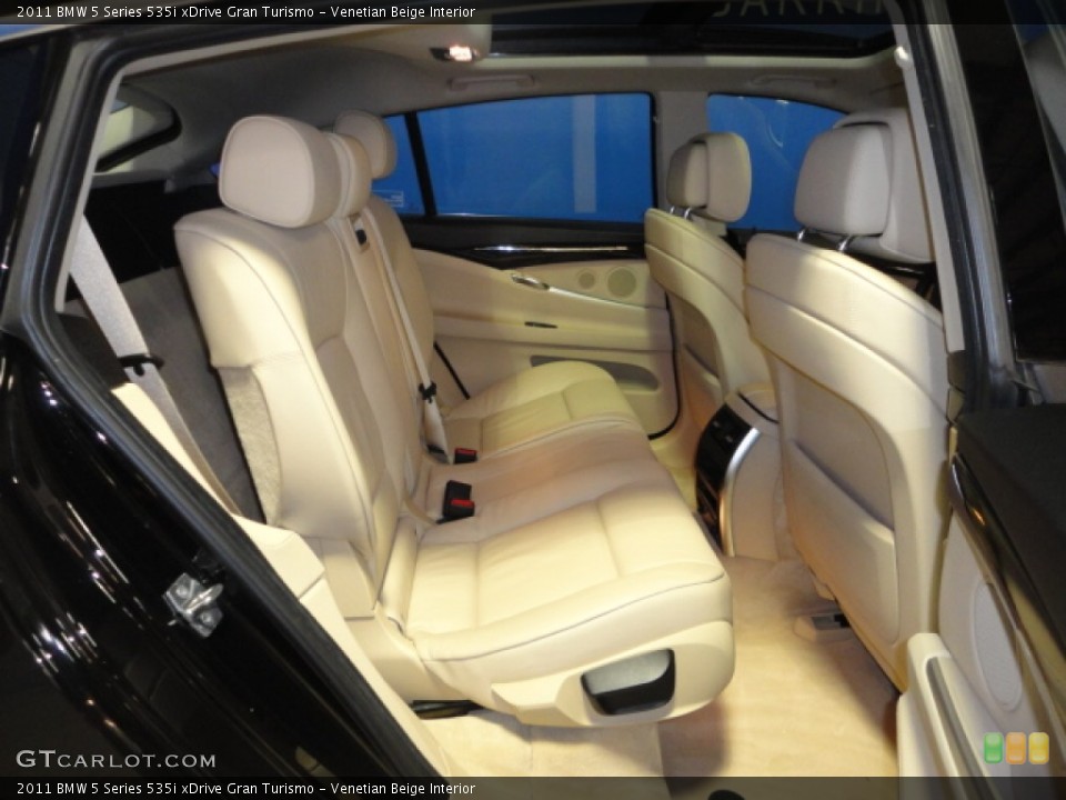 Venetian Beige Interior Photo for the 2011 BMW 5 Series 535i xDrive Gran Turismo #58984342