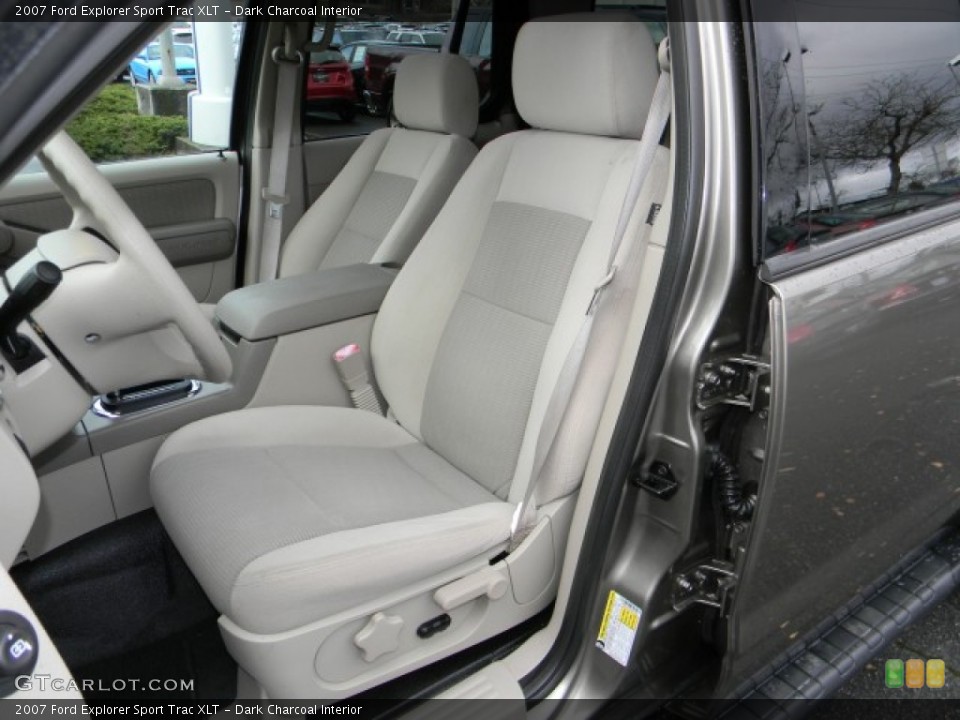 Dark Charcoal Interior Photo for the 2007 Ford Explorer Sport Trac XLT #59000002