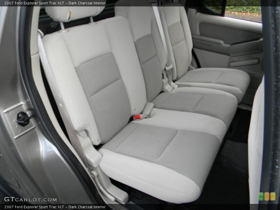 Dark Charcoal Interior Photo for the 2007 Ford Explorer Sport Trac XLT #59000008