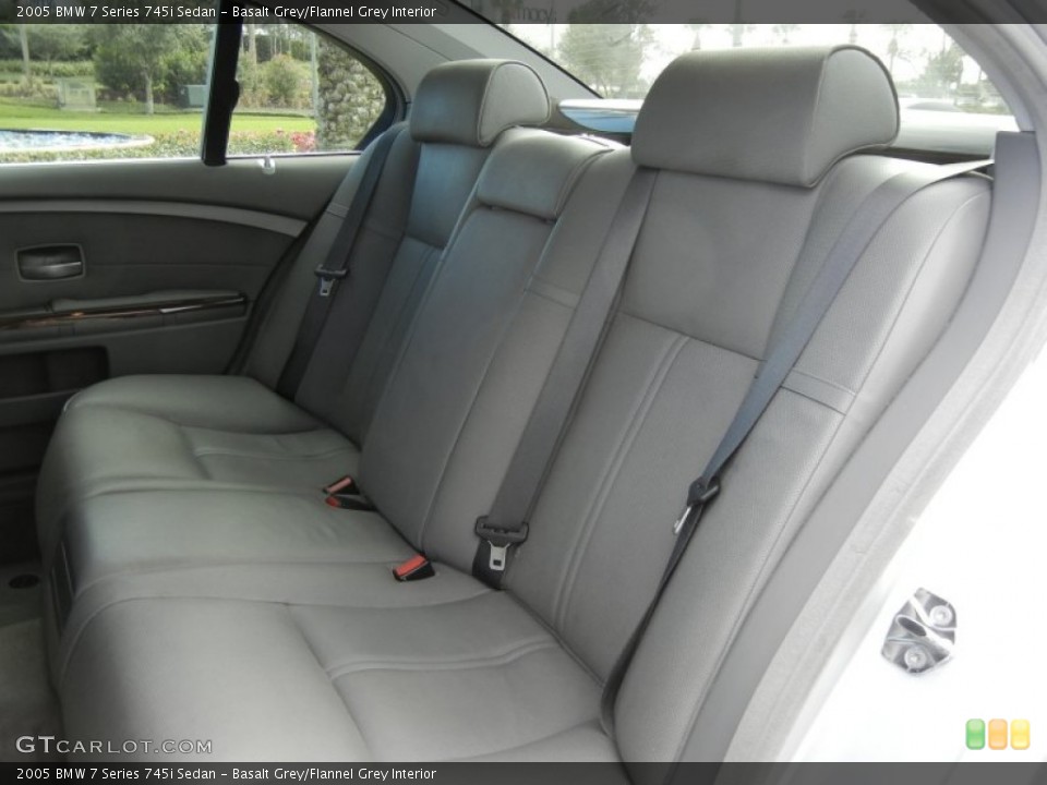 Basalt Grey/Flannel Grey Interior Photo for the 2005 BMW 7 Series 745i Sedan #59000476