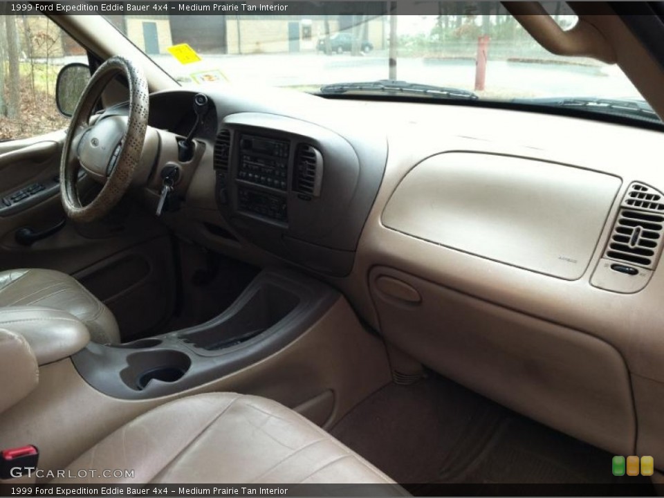 Medium Prairie Tan Interior Dashboard for the 1999 Ford Expedition Eddie Bauer 4x4 #59003694