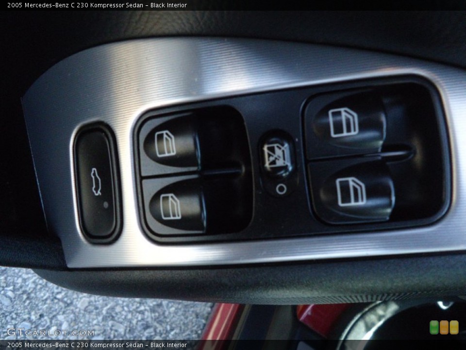 Black Interior Controls for the 2005 Mercedes-Benz C 230 Kompressor Sedan #59006651