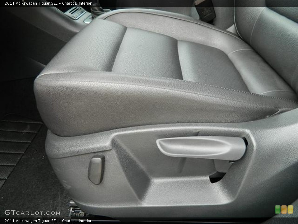 Charcoal Interior Photo for the 2011 Volkswagen Tiguan SEL #59006862