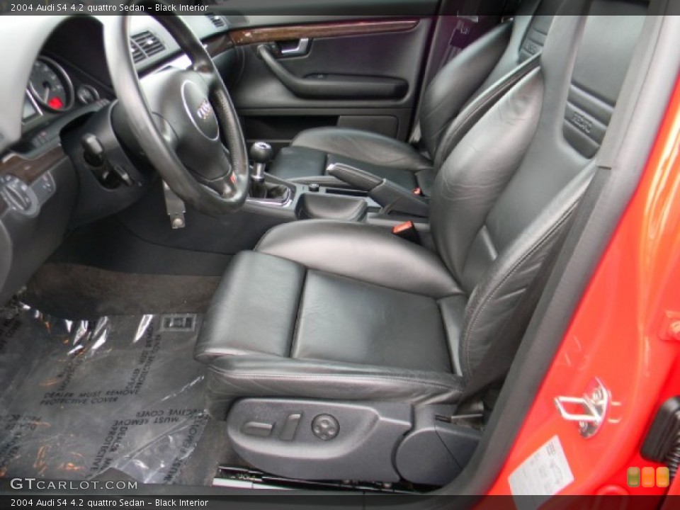 Black Interior Photo for the 2004 Audi S4 4.2 quattro Sedan #59012648