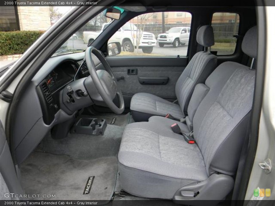Gray Interior Photo for the 2000 Toyota Tacoma Extended Cab 4x4 #59012839