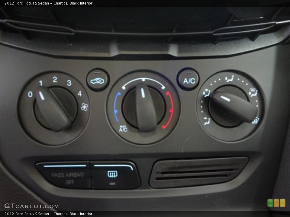 Charcoal Black Interior Controls for the 2012 Ford Focus S Sedan #59017631