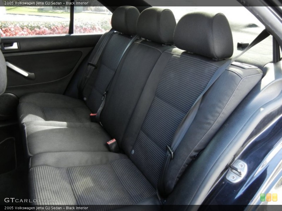 Black Interior Photo for the 2005 Volkswagen Jetta GLI Sedan #59025137