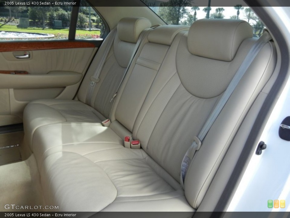 Ecru Interior Photo for the 2005 Lexus LS 430 Sedan #59025399