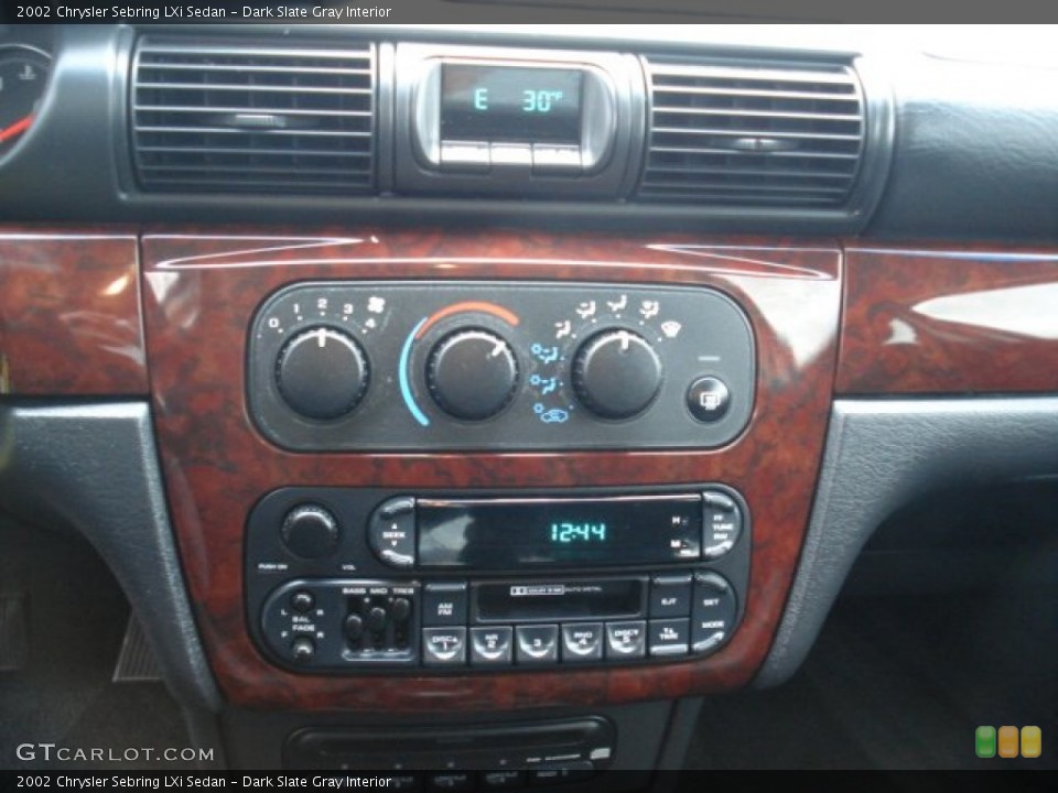 Dark Slate Gray Interior Controls for the 2002 Chrysler Sebring LXi Sedan #59028037