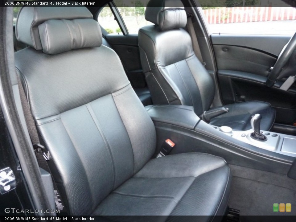 Black Interior Photo for the 2006 BMW M5  #59032126