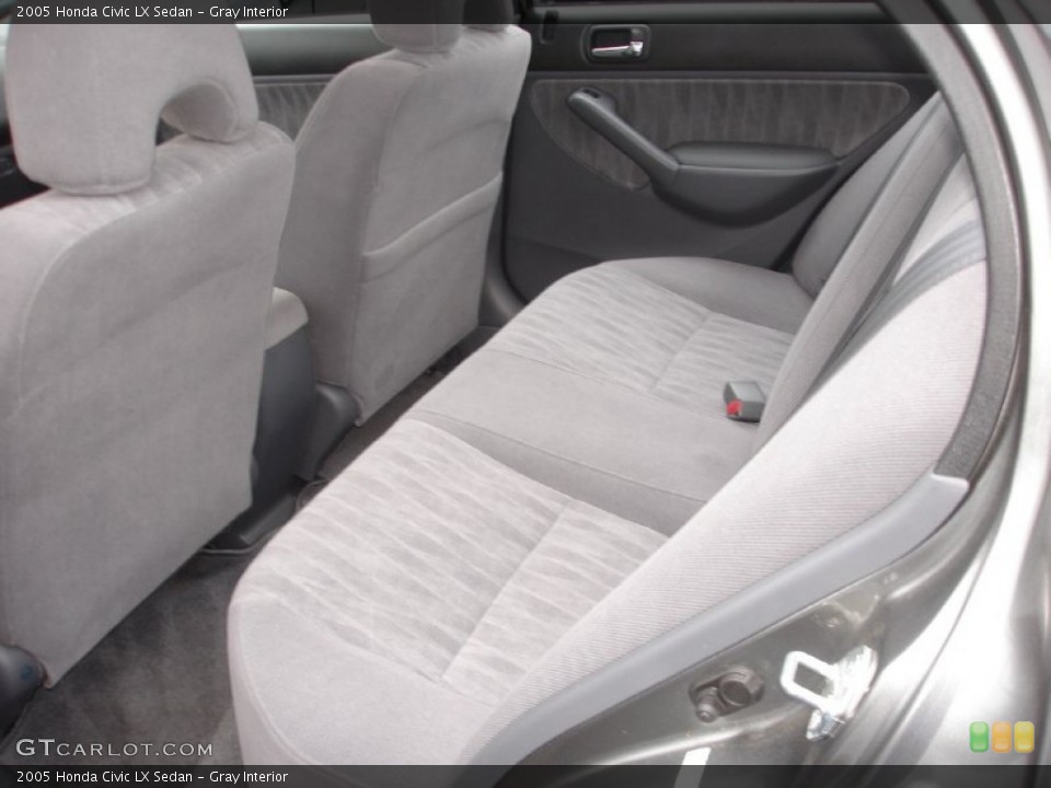 Gray Interior Photo for the 2005 Honda Civic LX Sedan #59038204