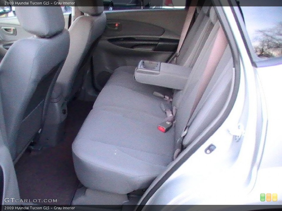 Gray Interior Photo for the 2009 Hyundai Tucson GLS #59041672
