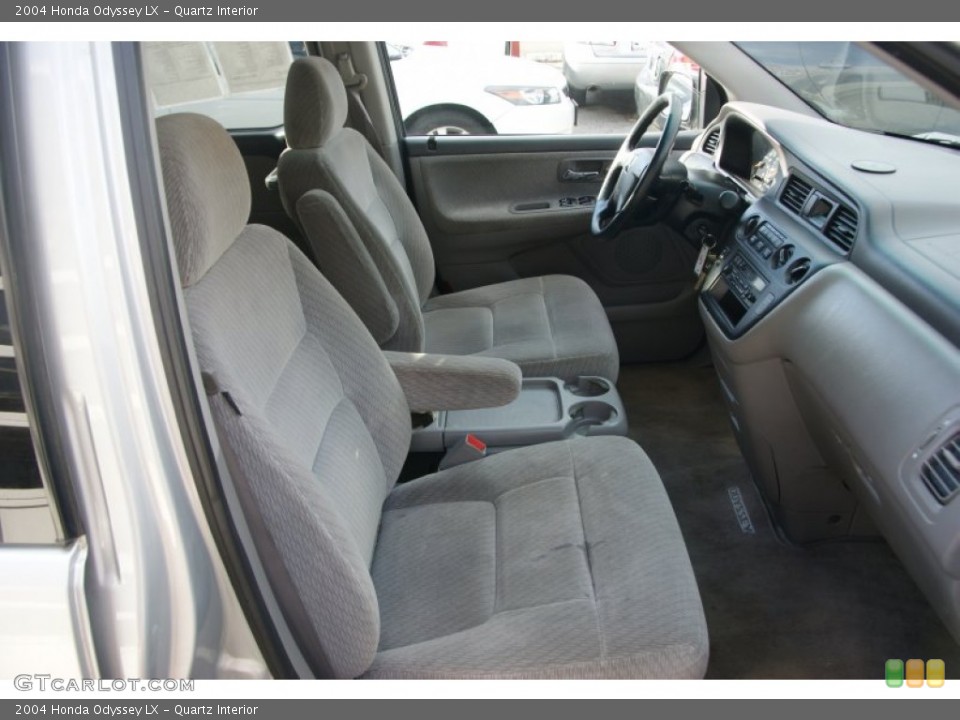 Quartz Interior Photo for the 2004 Honda Odyssey LX #59045425