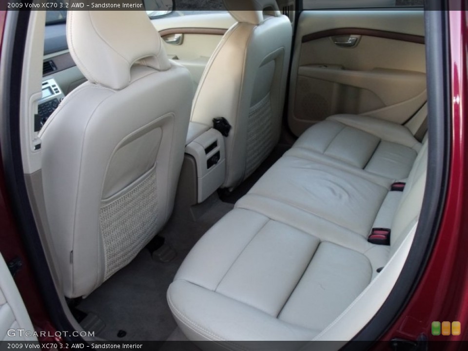 Sandstone Interior Photo for the 2009 Volvo XC70 3.2 AWD #59045866